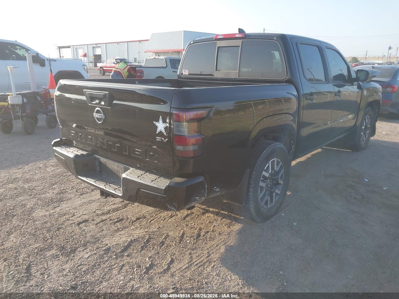 2022 NISSAN FRONTIER SV 4X2 · 4/10