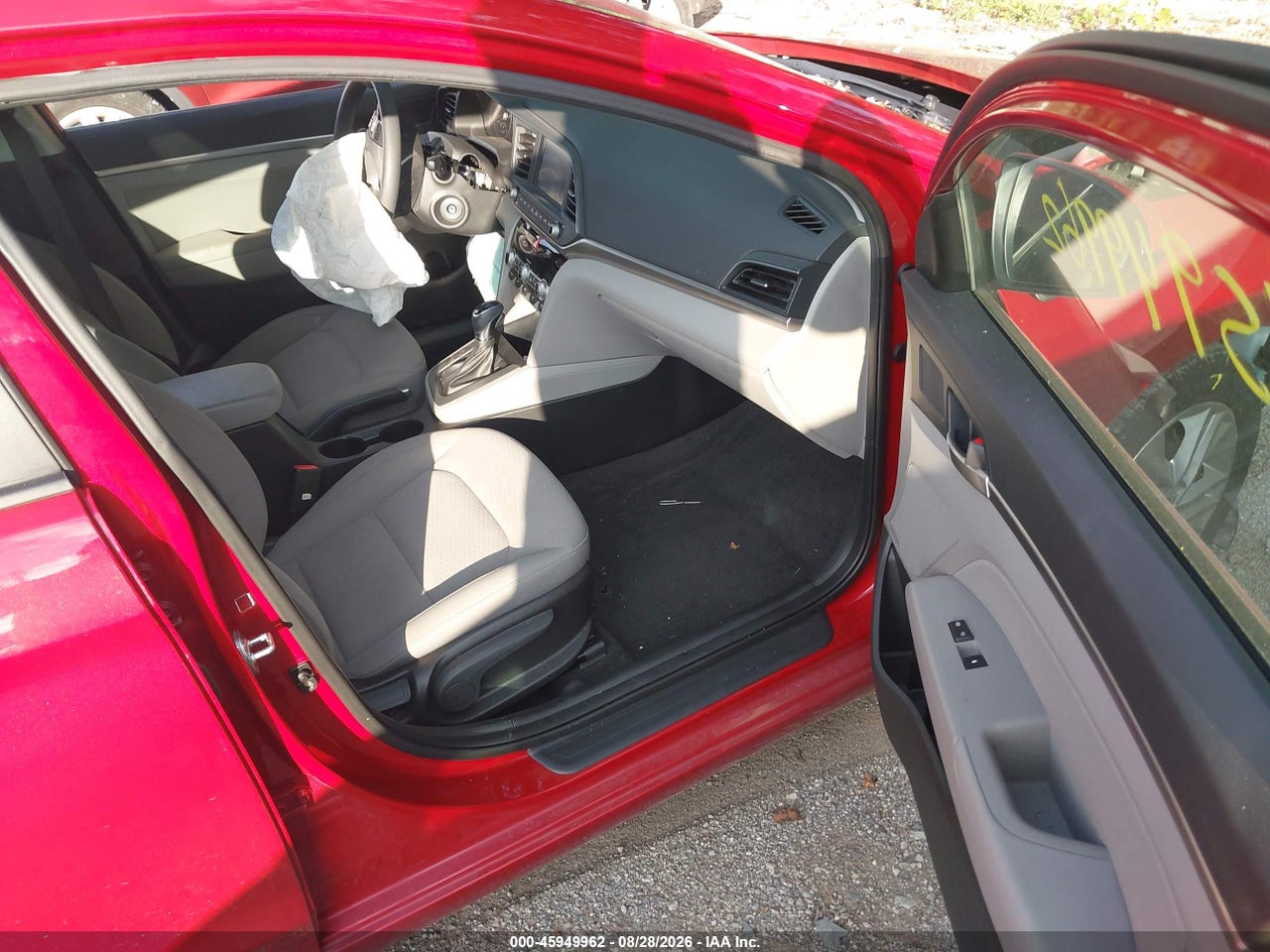 2020 HYUNDAI ELANTRA SEL · 5/11
