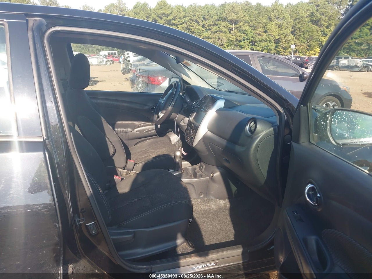 2019 NISSAN VERSA 1.6 SV · 5/11