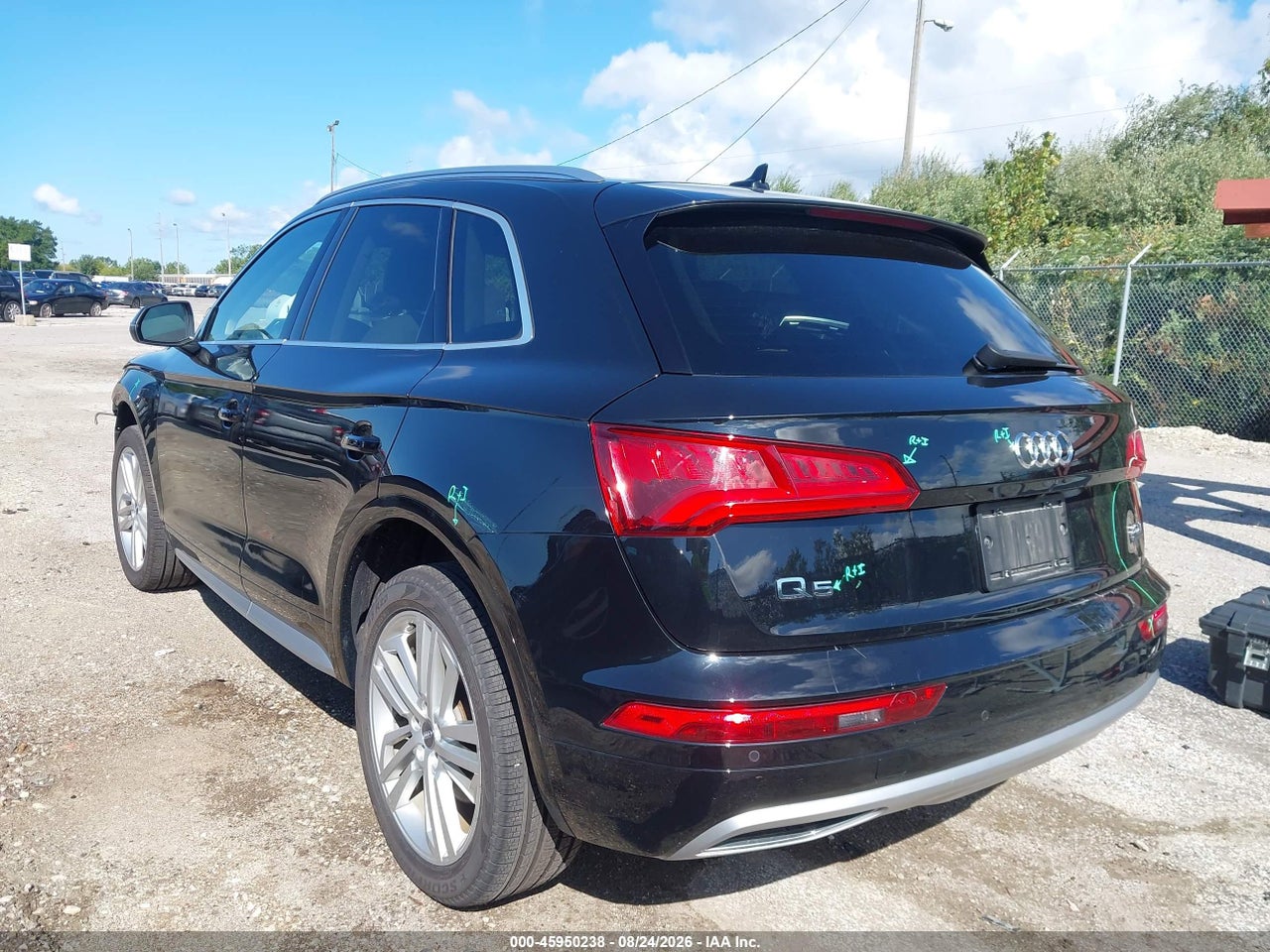 2018 AUDI Q5 2.0T PREMIUM/2.0T TECH PREMIUM · 3/11
