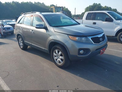 5XYKT3A67DG****** · 2013 KIA SORENTO LX