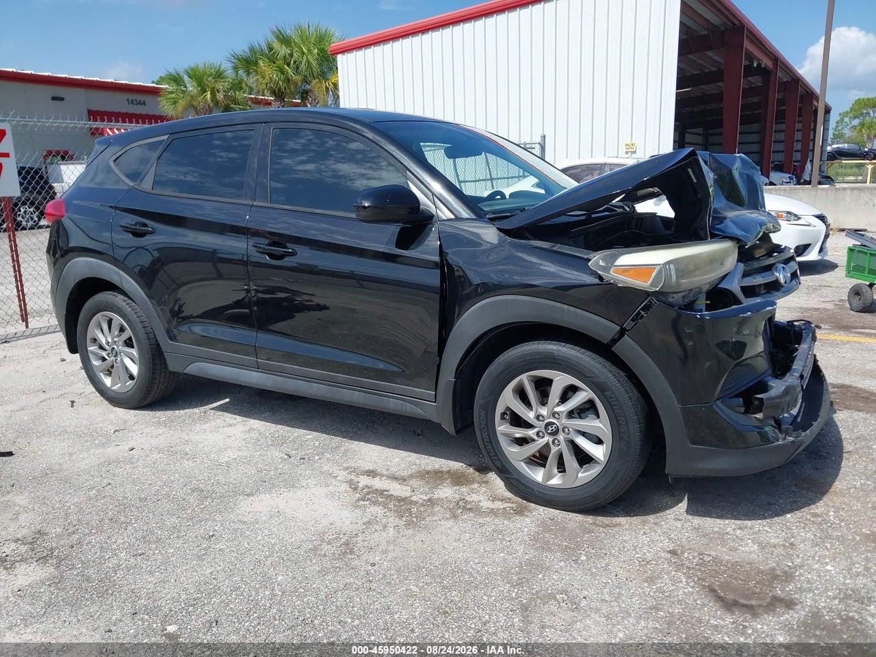 KM8J23A47HU****** · 2017 HYUNDAI TUCSON SE