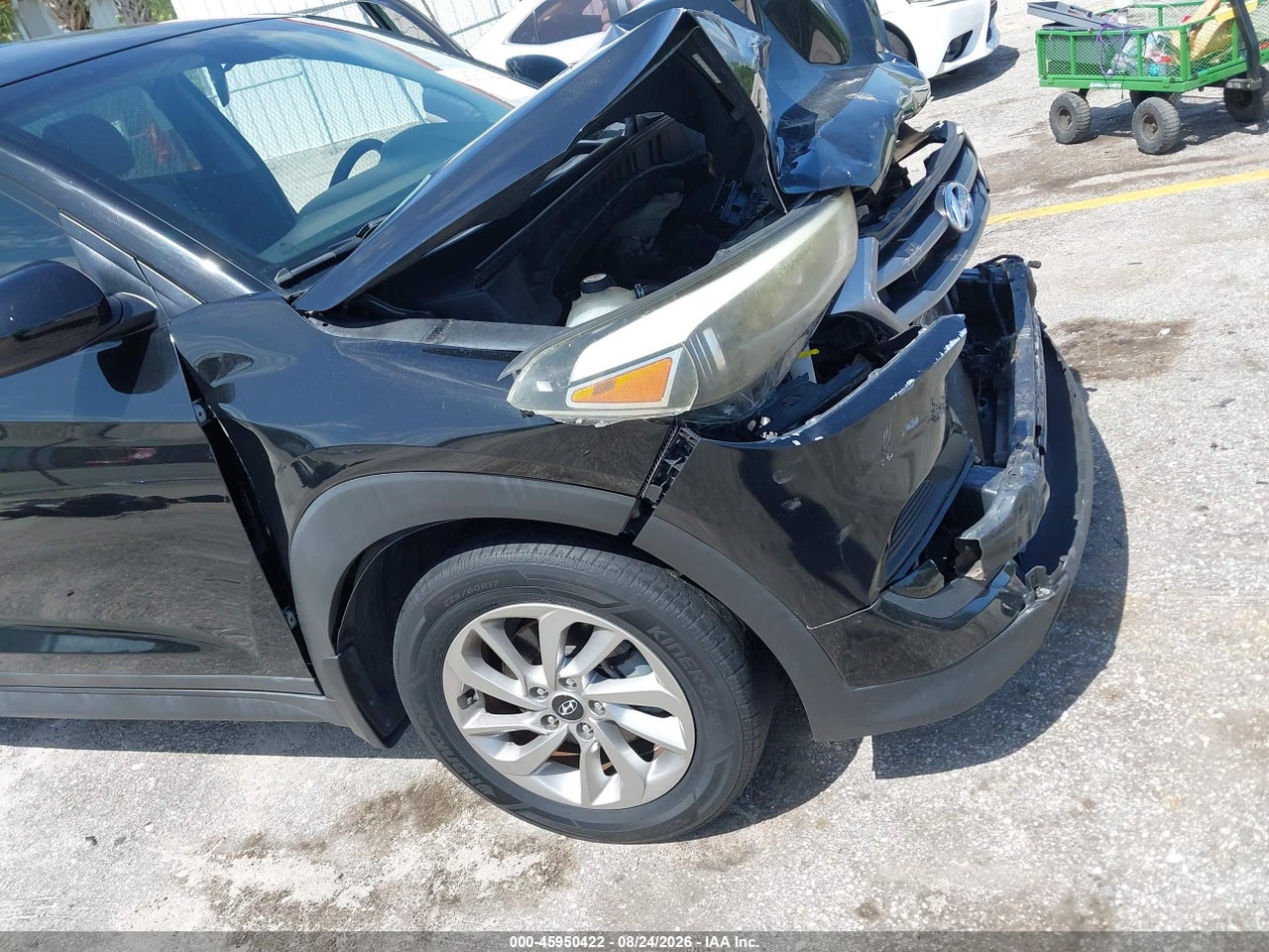 2017 HYUNDAI TUCSON SE · 6/11