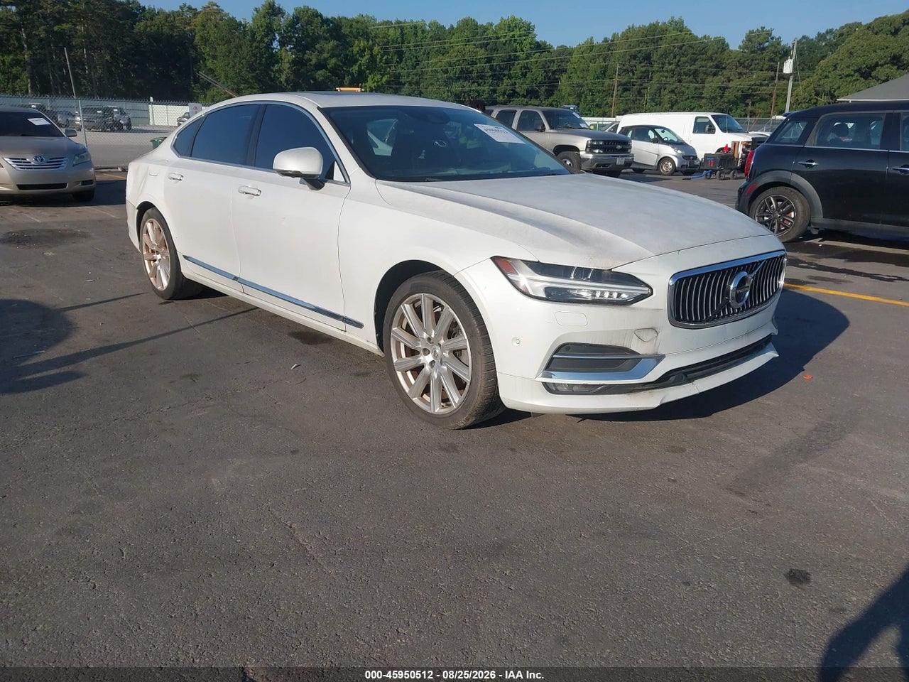 LVY992ML0JP****** · 2018 VOLVO S90 T6 INSCRIPTION