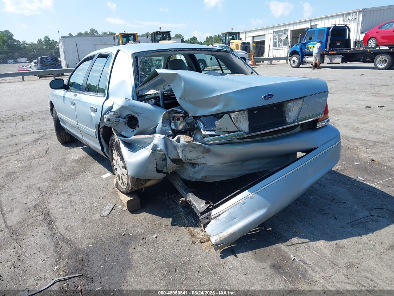 2003 FORD CROWN VICTORIA LX · 6/11