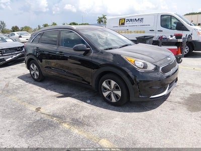 KNDCB3LC8J5****** · 2018 KIA NIRO LX