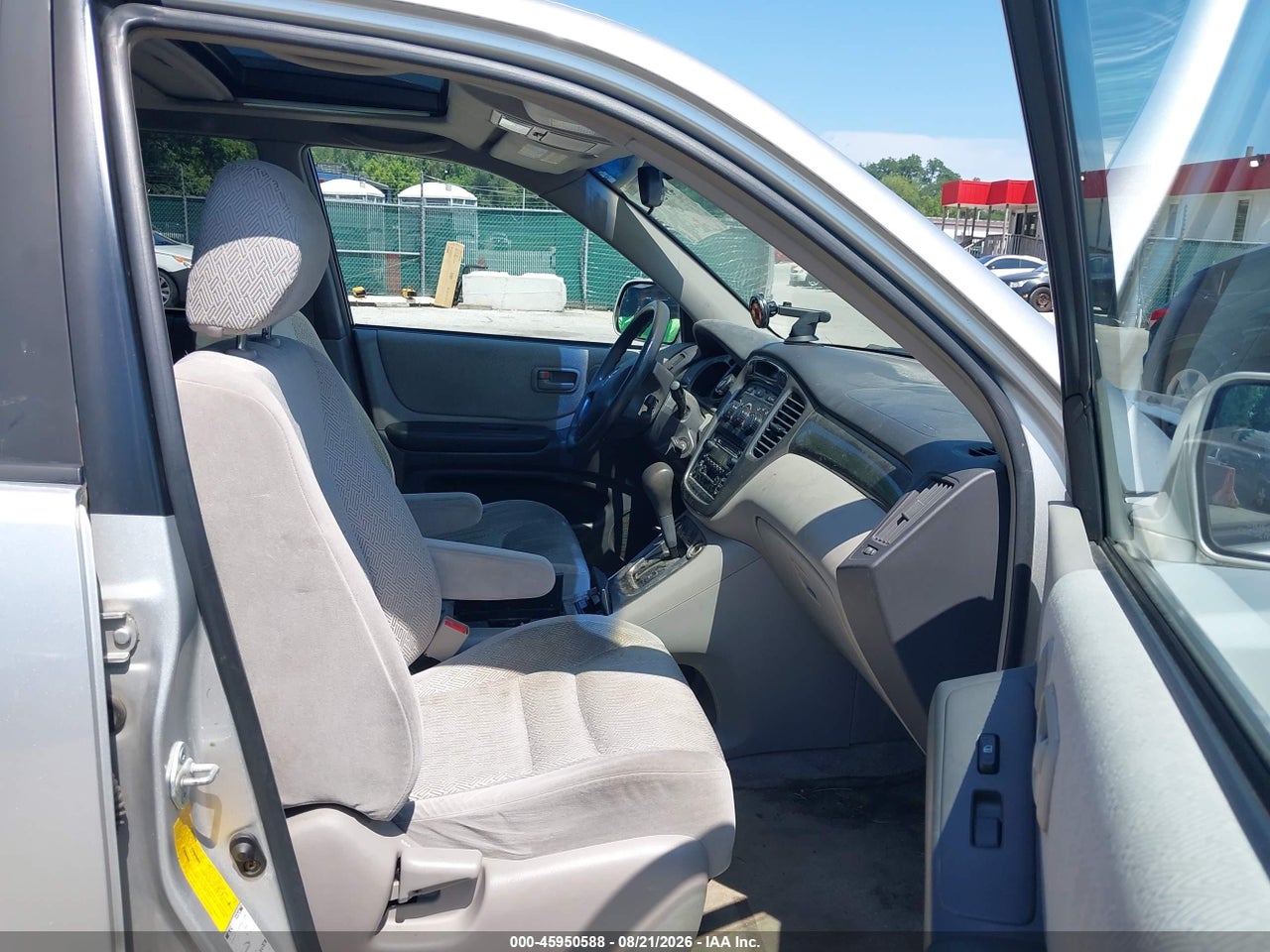 2002 TOYOTA HIGHLANDER V6 · 5/11