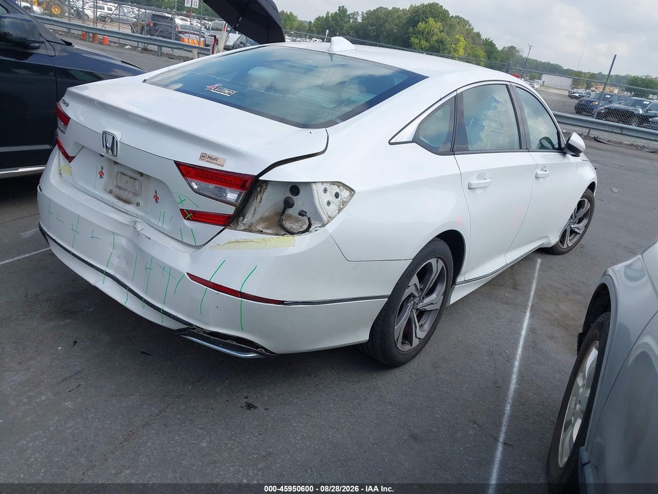 2018 HONDA ACCORD EX · 4/11