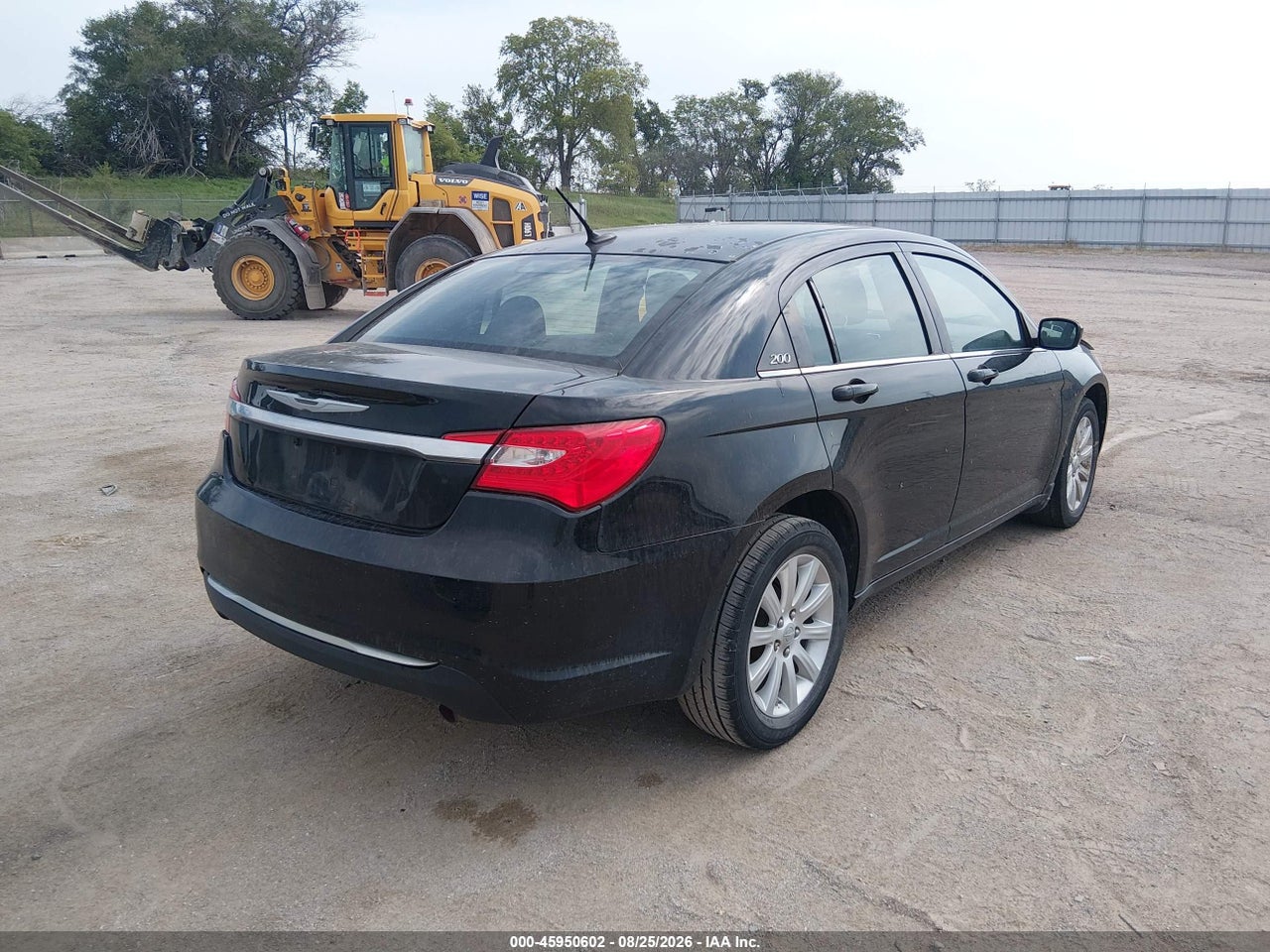 2013 CHRYSLER 200 TOURING · 4/10