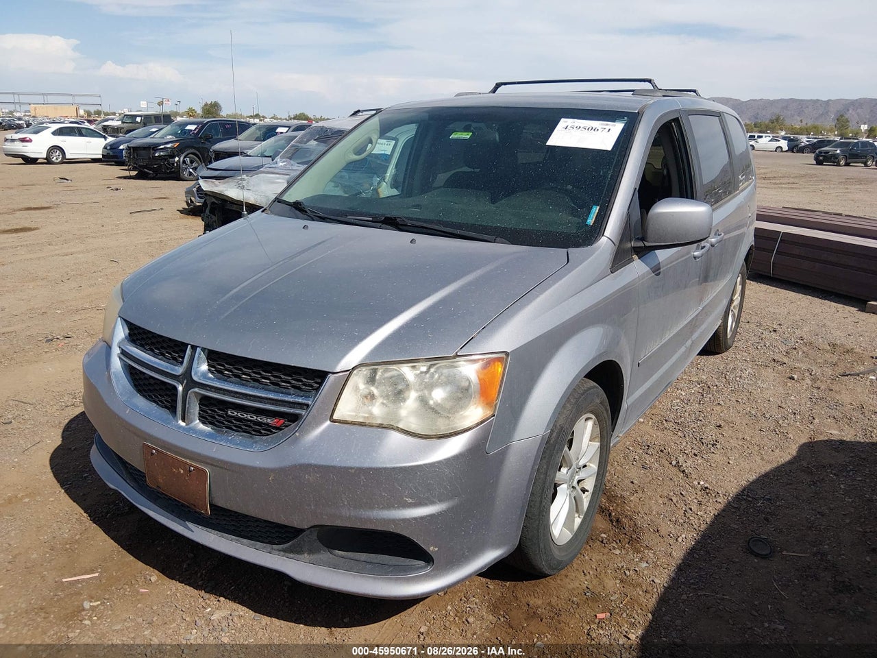 2014 DODGE GRAND CARAVAN SXT · 6/10