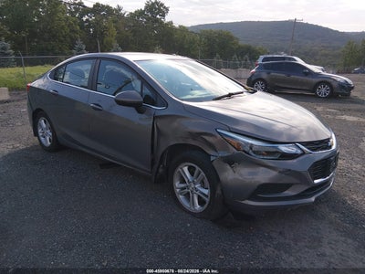 1G1BE5SM6J7****** · 2018 CHEVROLET CRUZE LT AUTO