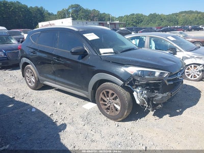 KM8J33A41HU****** · 2017 HYUNDAI TUCSON SE