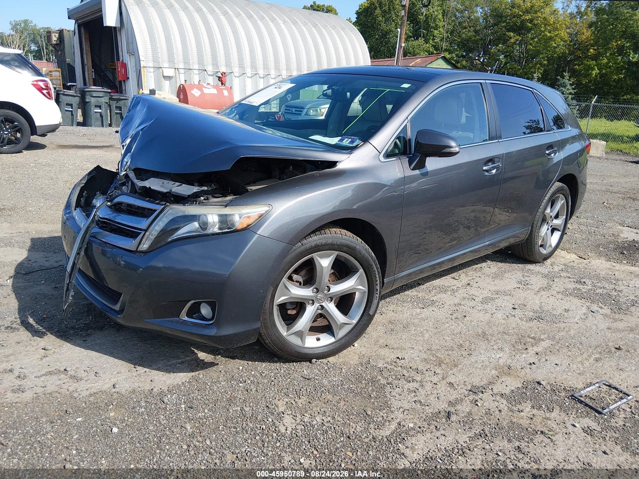 2013 TOYOTA VENZA LIMITED V6 · 2/11