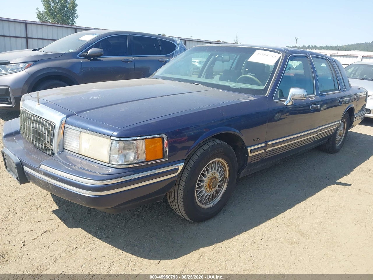 1994 LINCOLN TOWN CAR EXECUTIVE · 2/11