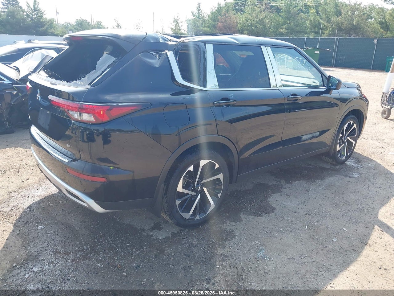 2024 MITSUBISHI OUTLANDER SE 2.5 S-AWC · 4/11