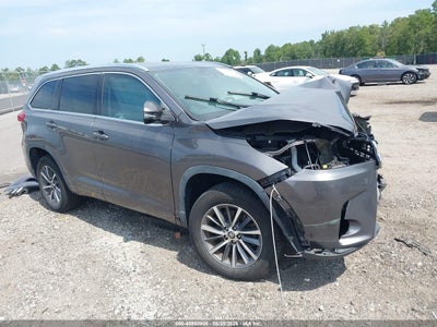 5TDKZRFH8JS****** · 2018 TOYOTA HIGHLANDER XLE