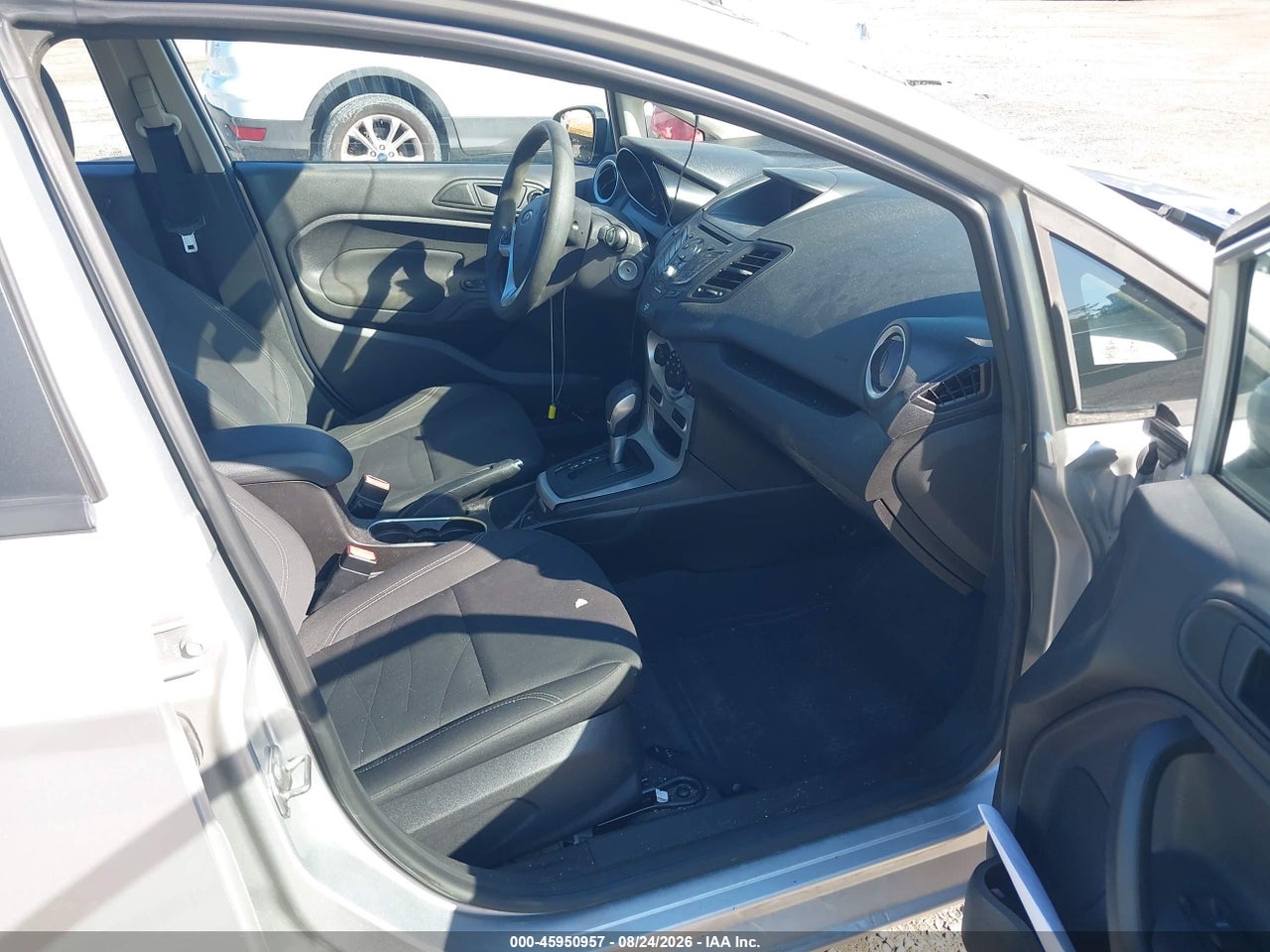 2018 FORD FIESTA SE · 5/11