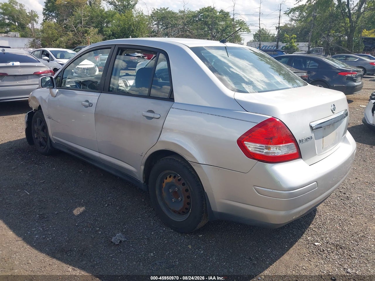 2011 NISSAN VERSA 1.8S · 3/11