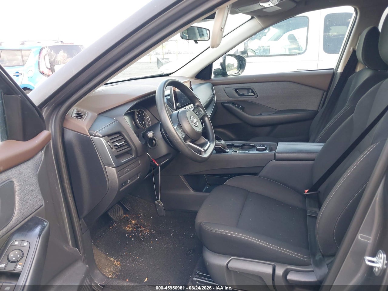 2023 NISSAN ROGUE S INTELLIGENT AWD · 5/11