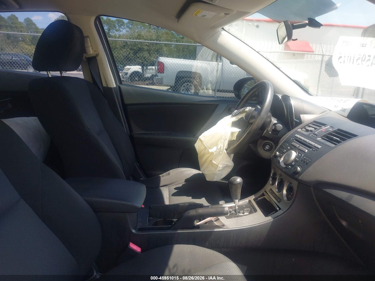 2011 MAZDA MAZDA3 I SPORT · 5/10