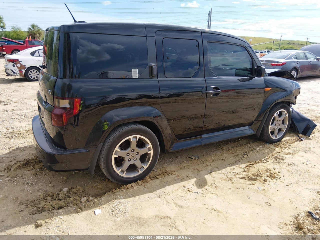 2010 HONDA ELEMENT SC · 4/11