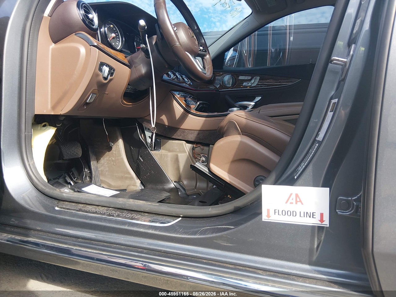 2019 MERCEDES-BENZ E 300 4MATIC · 6/11