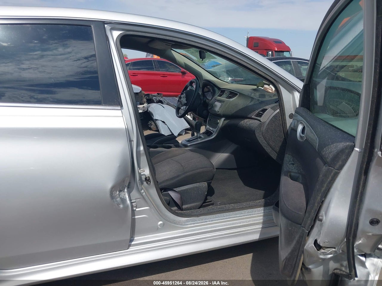 2014 NISSAN SENTRA SR · 5/11