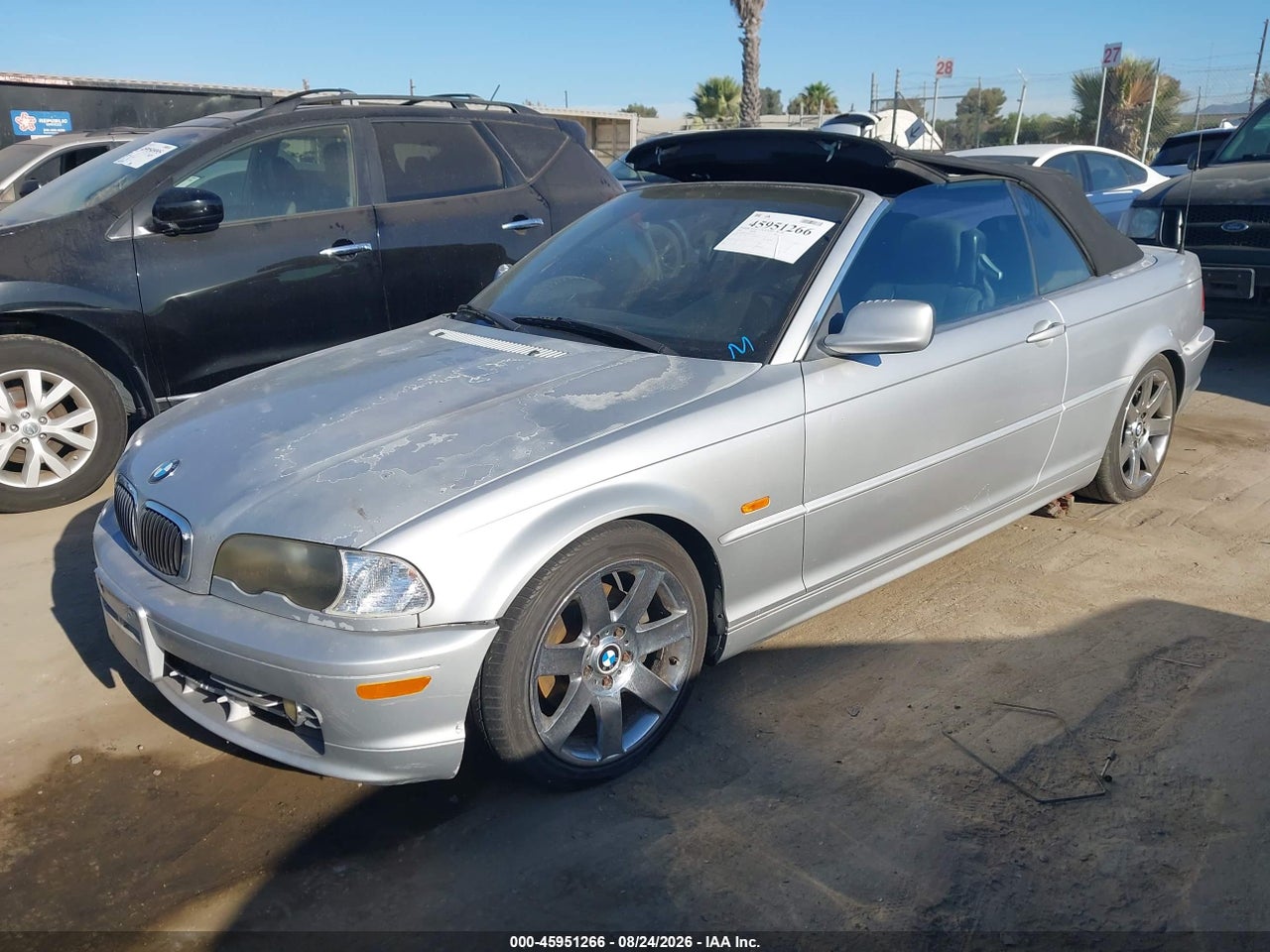 2001 BMW 325CI   · 2/11