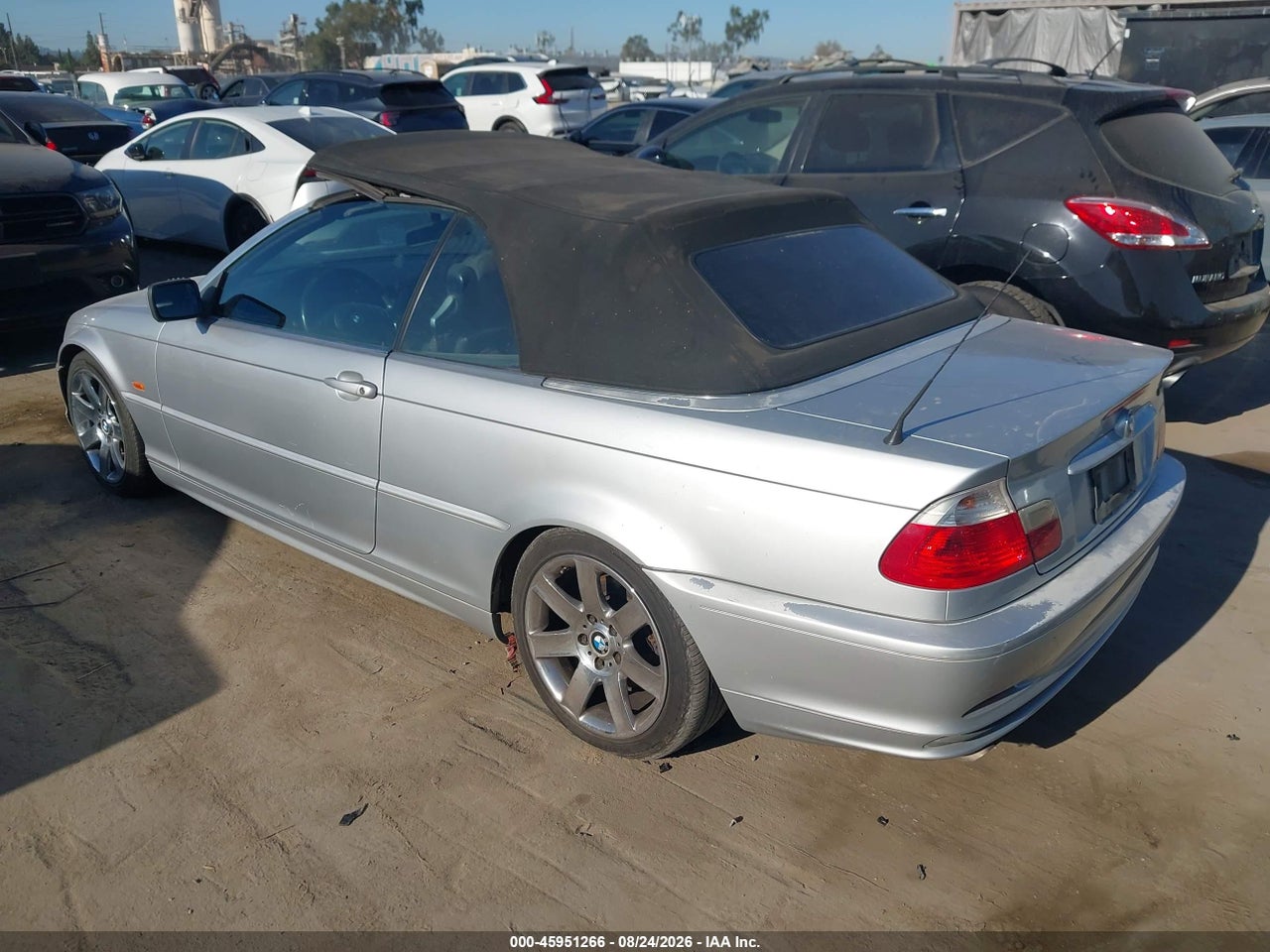 2001 BMW 325CI   · 3/11