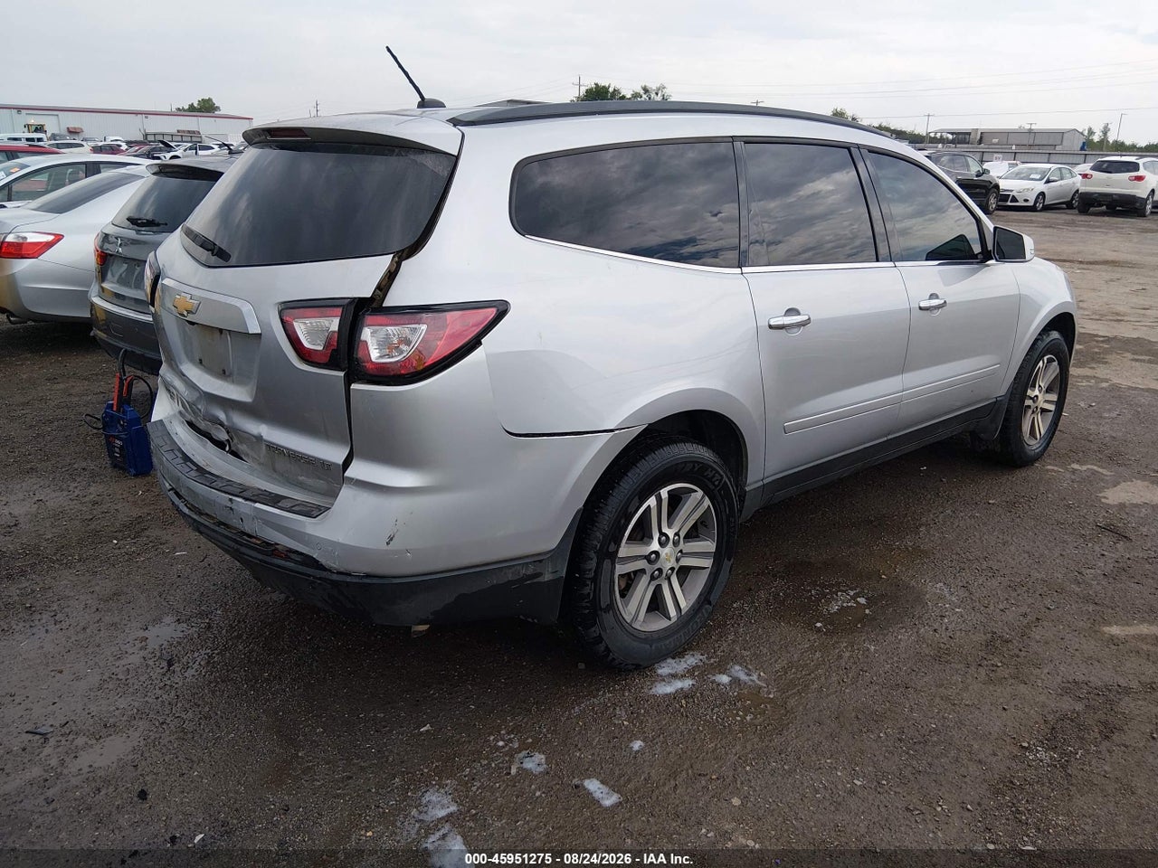 2015 CHEVROLET TRAVERSE LT · 4/11