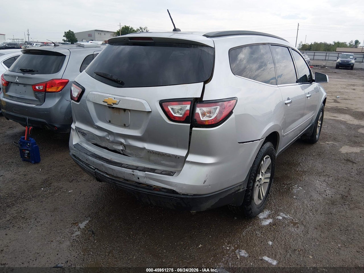 2015 CHEVROLET TRAVERSE LT · 6/11
