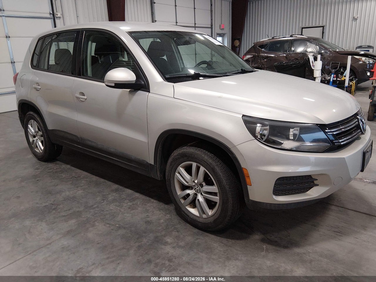 WVGBV3AXXDW****** · 2013 VOLKSWAGEN TIGUAN S