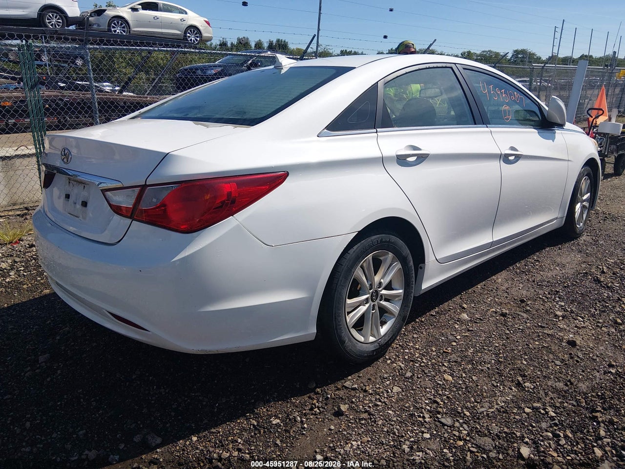 2013 HYUNDAI SONATA GLS · 4/11