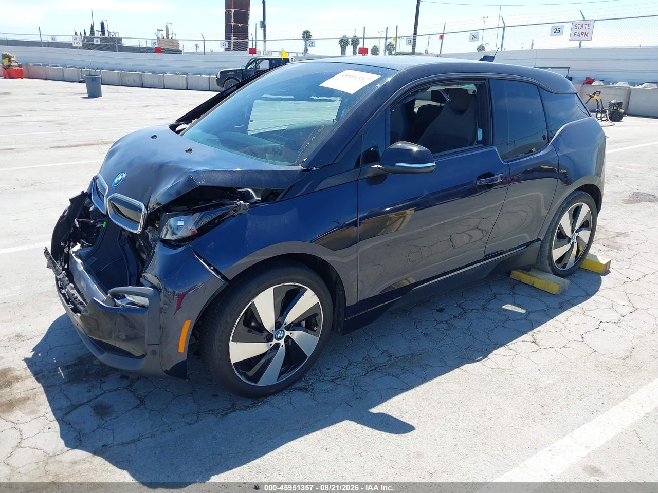 2019 BMW I3 120AH W/RANGE EXTENDER · 2/11