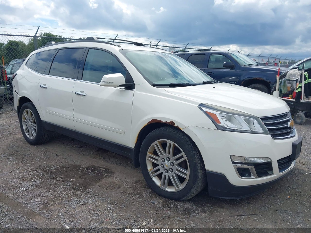 1GNKVGKD8FJ****** · 2015 CHEVROLET TRAVERSE LT