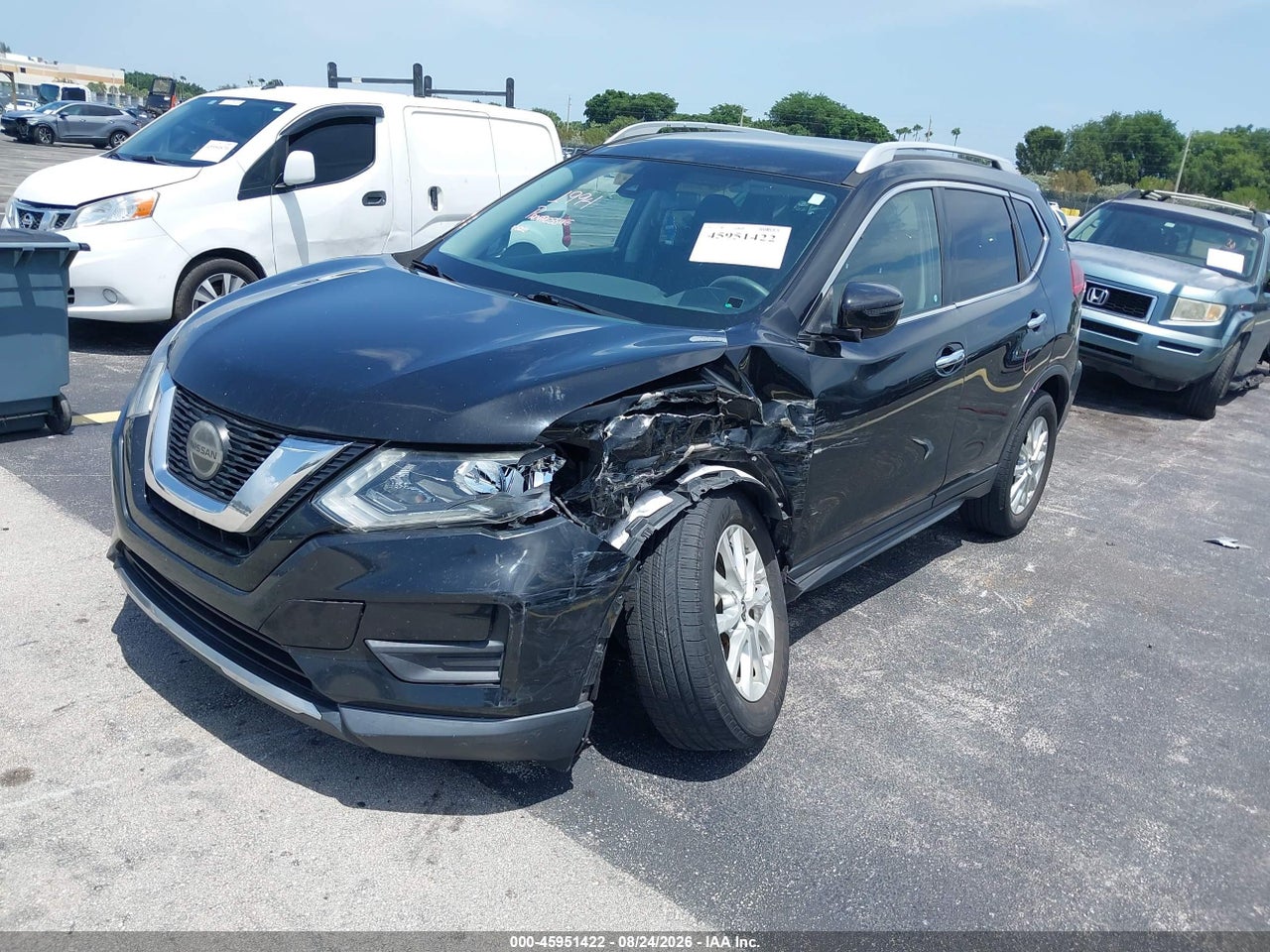 2019 NISSAN ROGUE S · 6/11