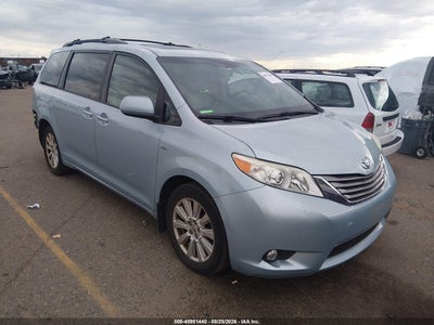 2017 TOYOTA SIENNA XLE 7 PASSENGER
