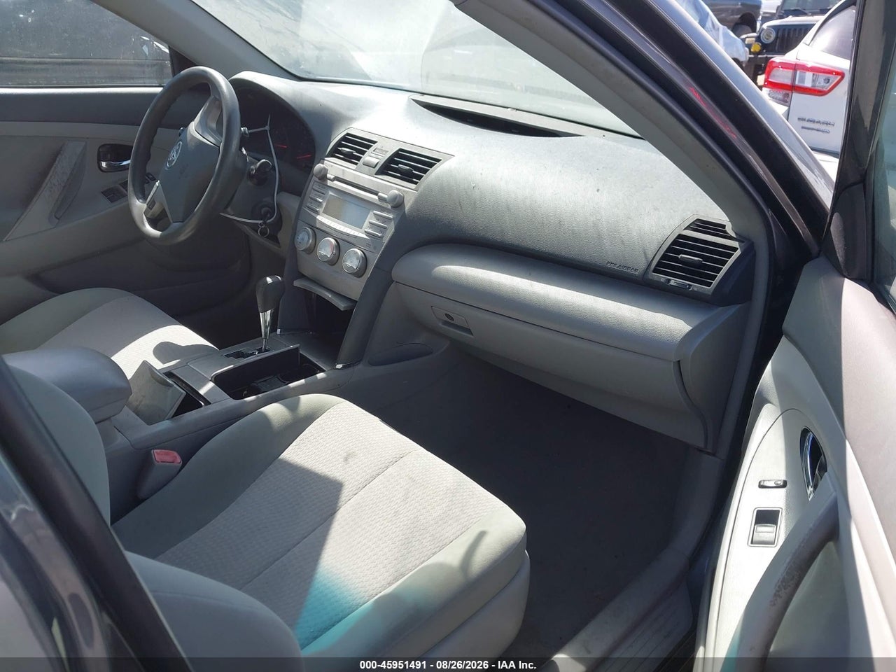 2011 TOYOTA CAMRY LE · 5/11