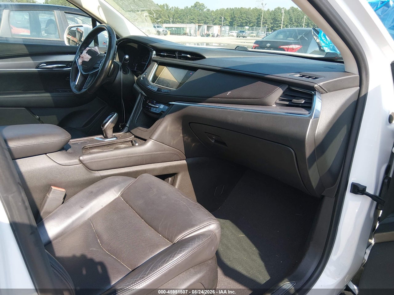 2017 CADILLAC XT5 LUXURY · 5/11