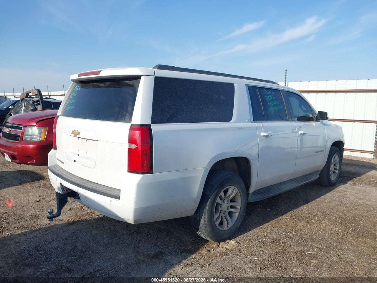 2015 CHEVROLET SUBURBAN LT · 4/11