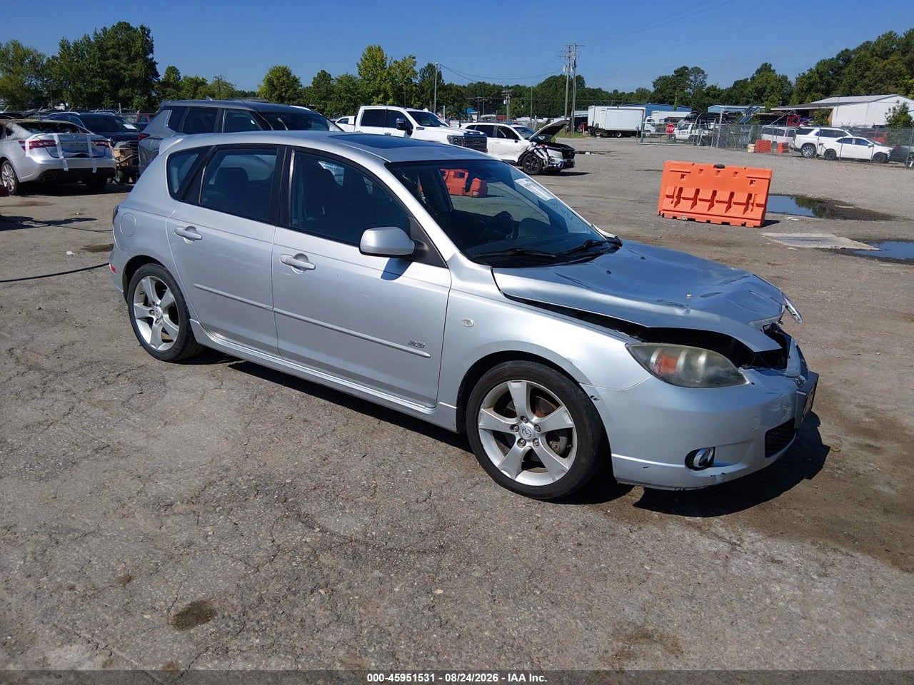 JM1BK343561****** · 2006 MAZDA MAZDA3 S GRAND TOURING