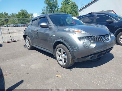2013 NISSAN JUKE SV