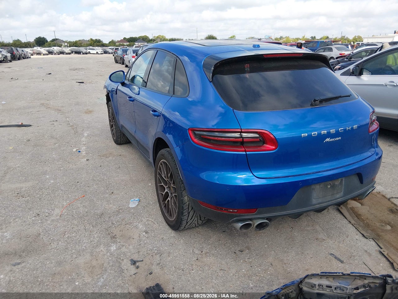 2018 PORSCHE MACAN SPORT EDITION · 3/11