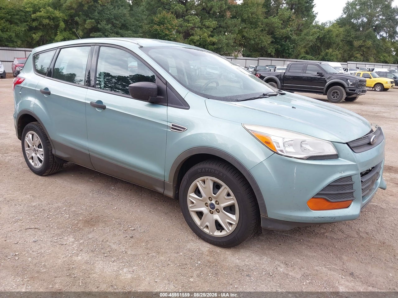 1FMCU0F7XDU****** · 2013 FORD ESCAPE S