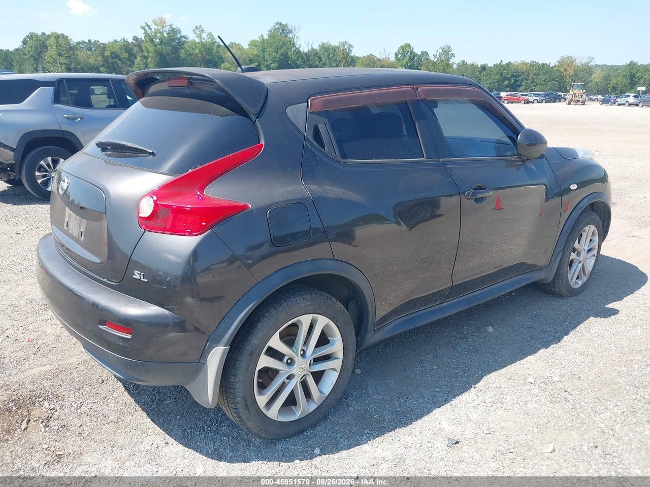 2011 NISSAN JUKE SL · 4/11