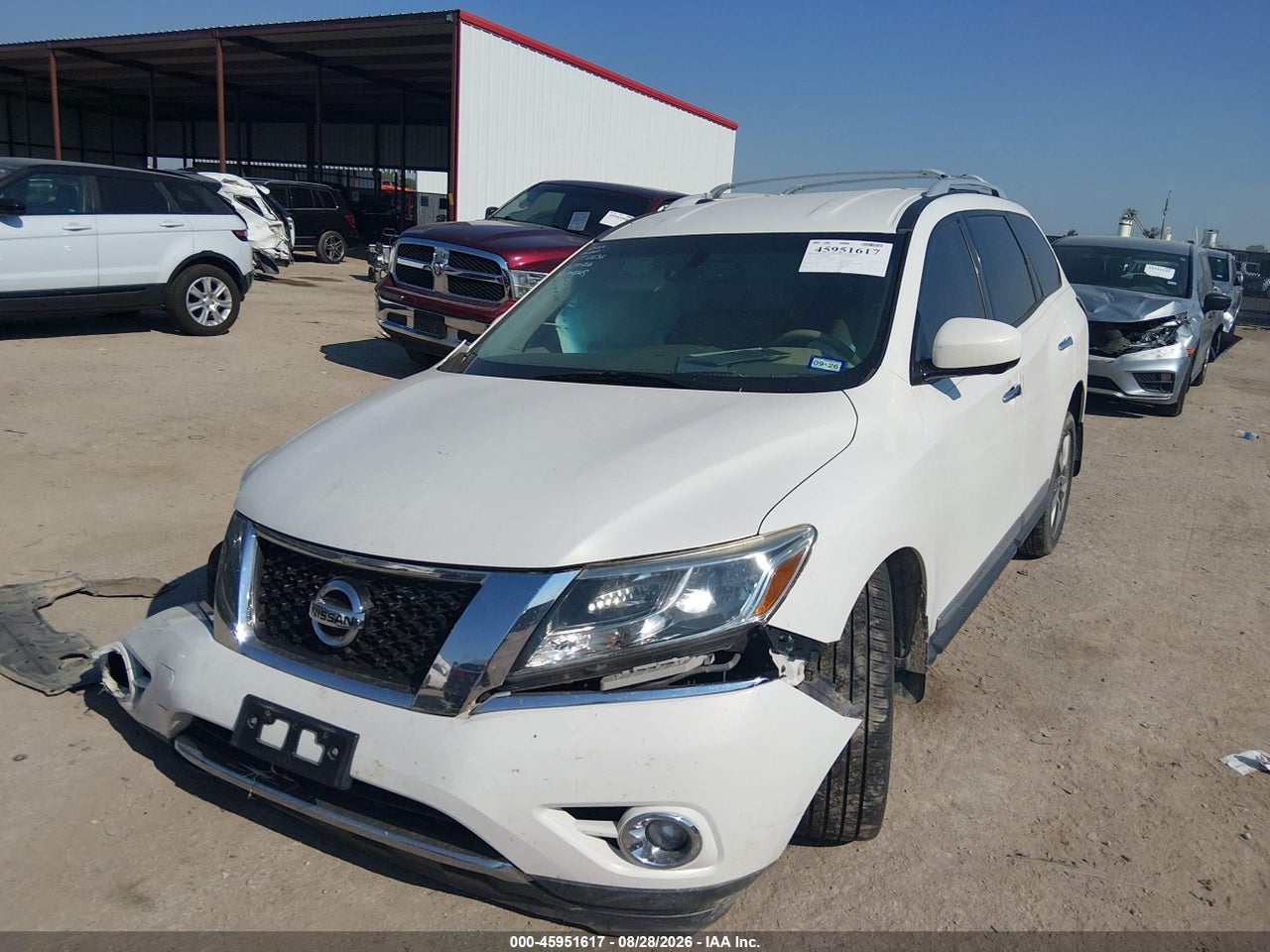 2013 NISSAN PATHFINDER PLATINUM · 2/11