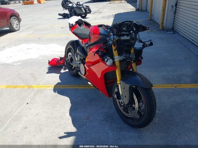 2025 DUCATI PANIGALE V4/V4S