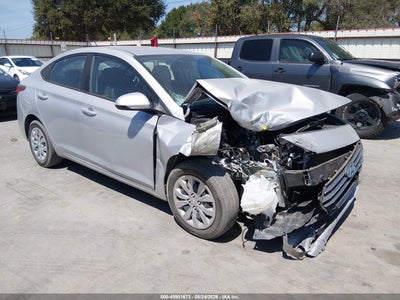 3KPC24A6XNE****** · 2022 HYUNDAI ACCENT SE