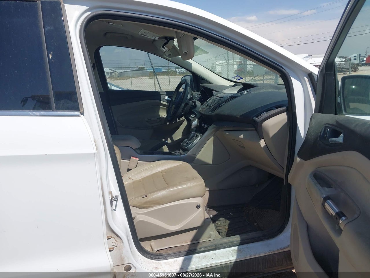 2013 FORD ESCAPE SE · 5/10