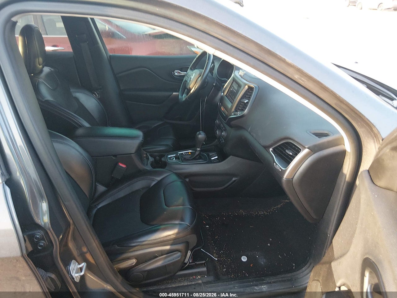 2019 JEEP CHEROKEE LATITUDE PLUS FWD · 5/11